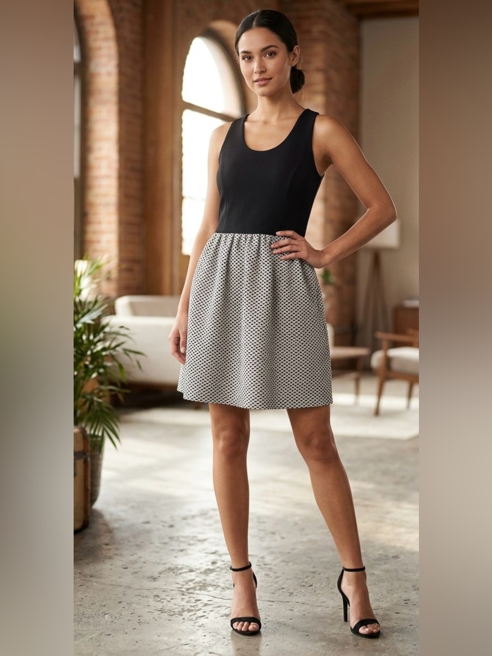 Tulle Black White Fit & Flare Mini Dress Small Scoop Neck Back Zipper Cocktail
